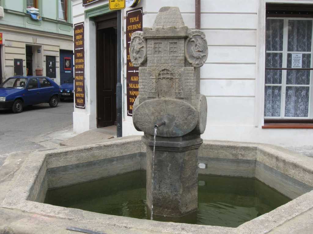 0739_Zelezny_Brod_2010n.JPG