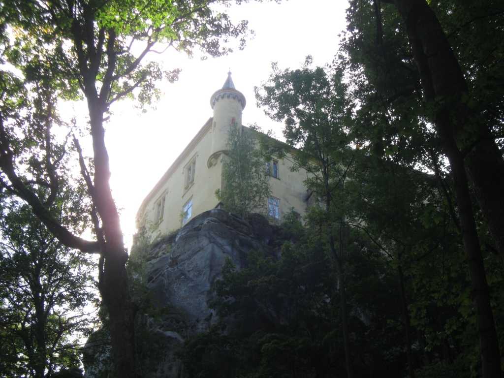2102_zamek_Hruba_Skala_201n.JPG