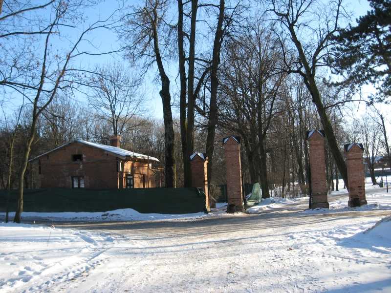 Брама и сторожка (3).jpg