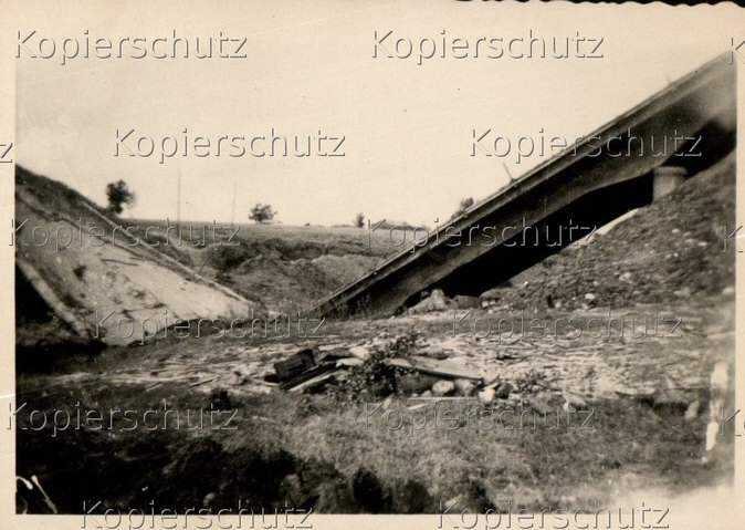 Мост на автстраде Минск - Москва 1941.jpg