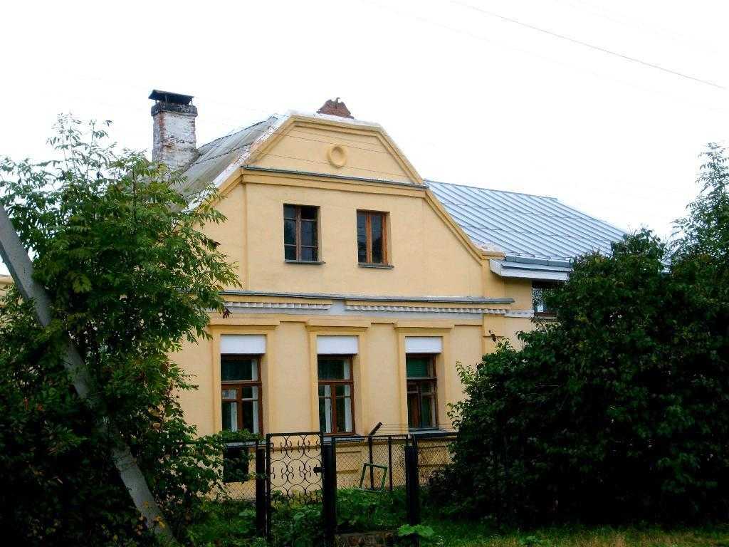 дом с орлом.jpg