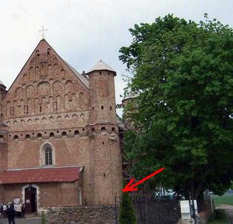 churchbee 3.JPG